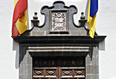 Casa Monta��s. Fachada a la calle (San Agust�n)
