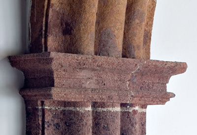 Canter�a. Detalle del arco. Escalera principal